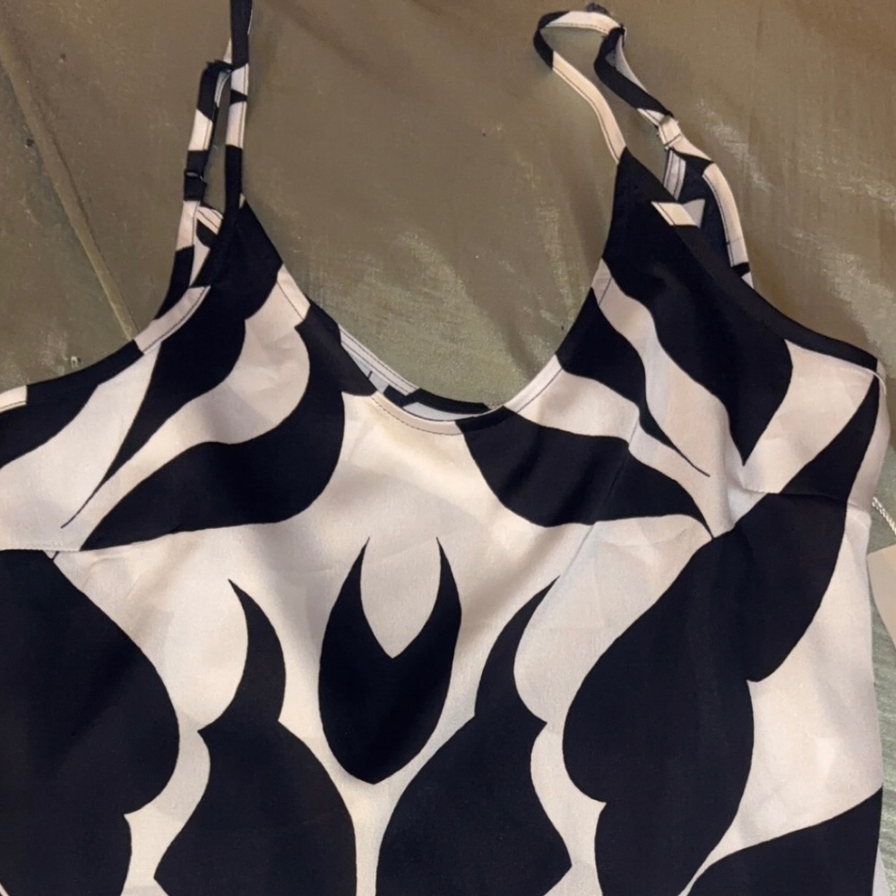 Worthington classy  cami tank
